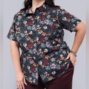 Wolfgang essential button down short sleeve floral print size XXL.